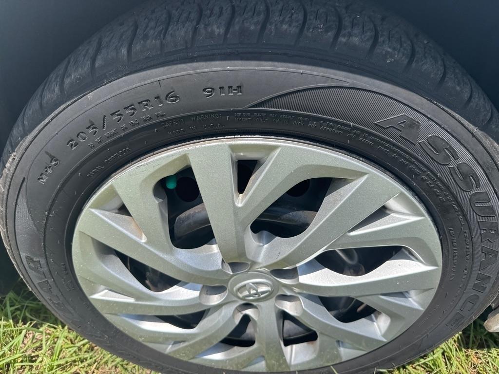Toyota Corolla XLE CVT (Natl) 2018