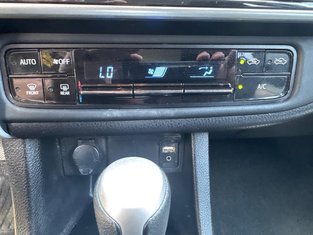 Toyota Corolla XLE CVT (Natl) 2018