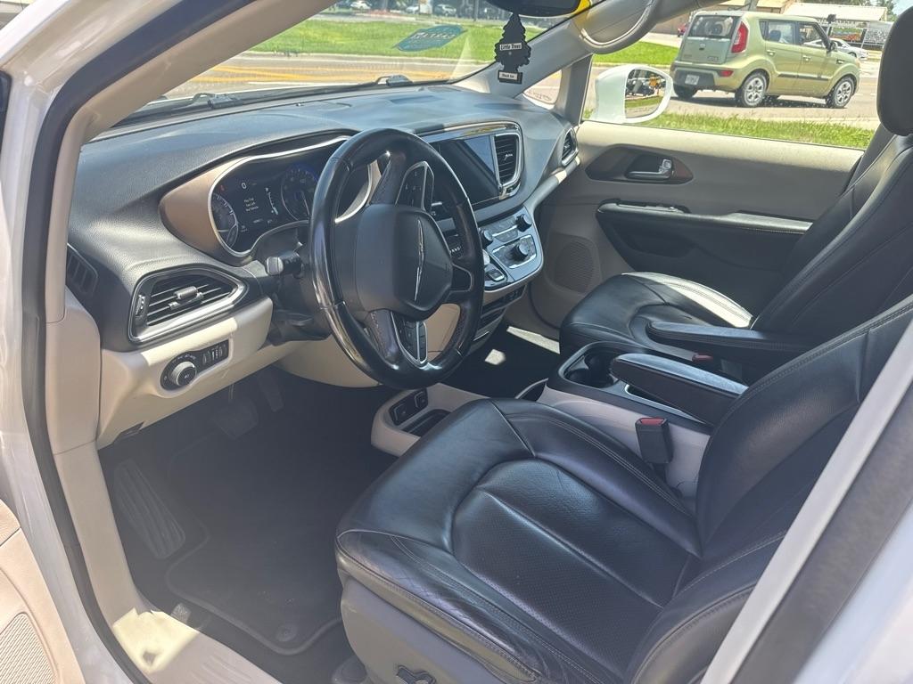 Chrysler Pacifica Touring L Plus FWD 2018