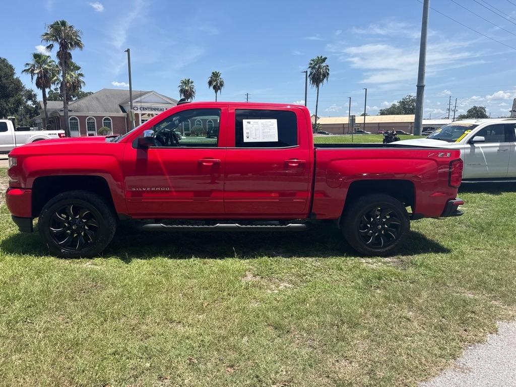 Chevrolet Silverado 1500 4WD Crew Cab 143.5" LT w/2LT 2018