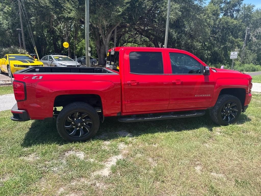 Chevrolet Silverado 1500 4WD Crew Cab 143.5" LT w/2LT 2018