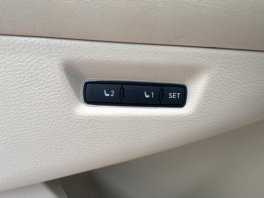 Nissan Murano FWD 4dr Platinum 2016