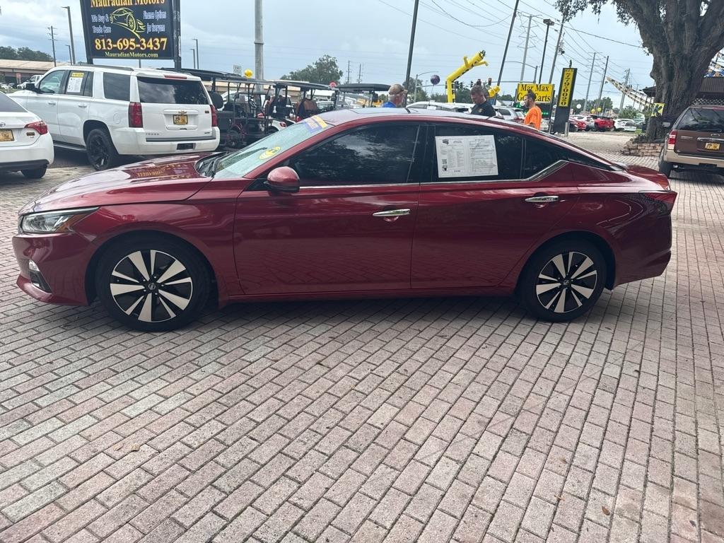 Nissan Altima 2.5 SV Sedan 2019