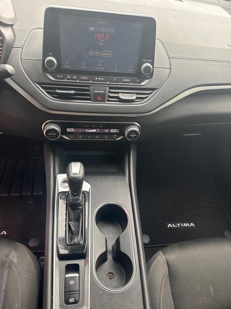 Nissan Altima 2.5 SV Sedan 2019