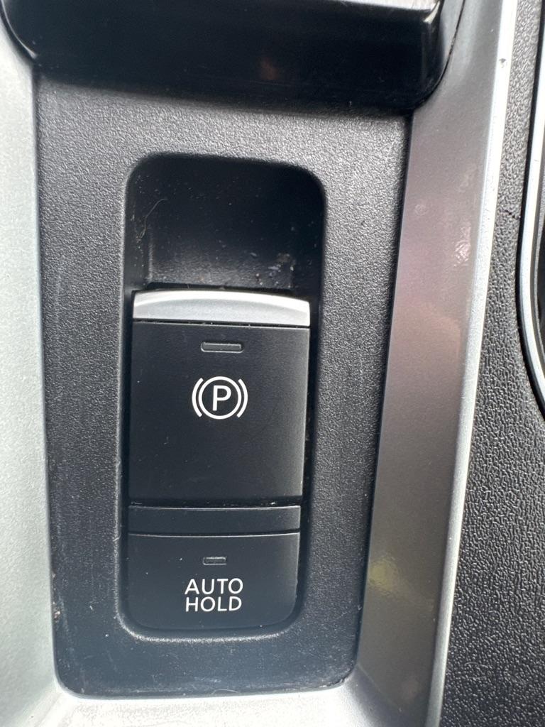 Nissan Altima 2.5 SV Sedan 2019