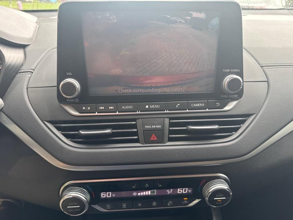 Nissan Altima 2.5 SV Sedan 2019