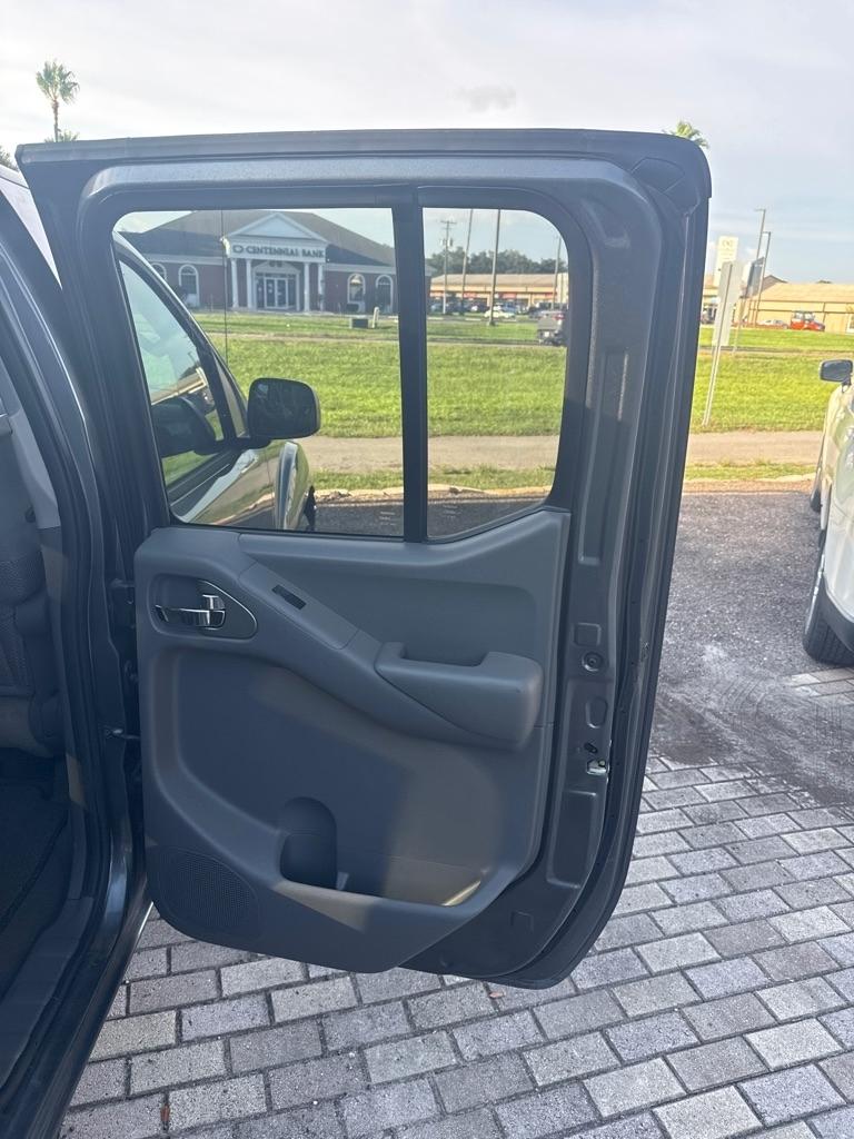Nissan Frontier SE Crew Cab V6 Auto 2WD 2006