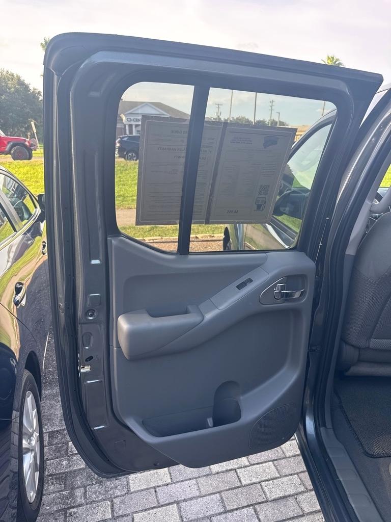 Nissan Frontier SE Crew Cab V6 Auto 2WD 2006