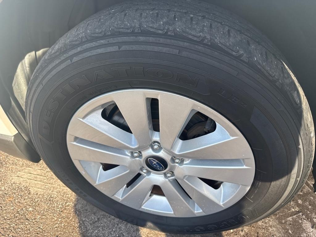 Subaru Outback 4dr Wgn 2.5i Premium PZEV 2016