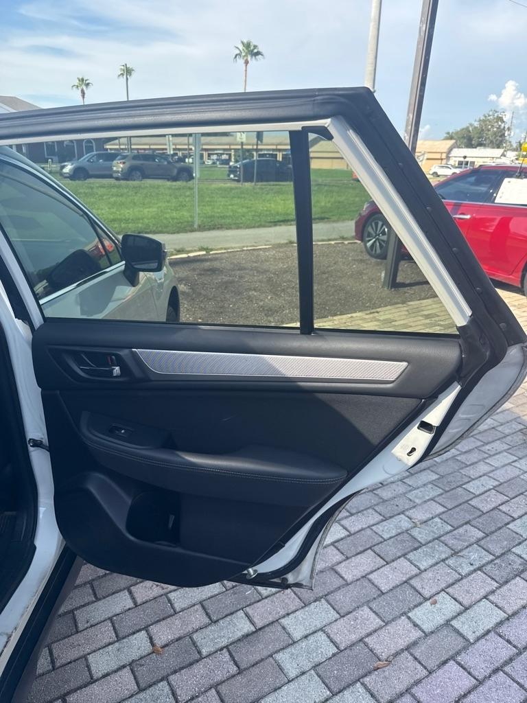 Subaru Outback 4dr Wgn 2.5i Premium PZEV 2016