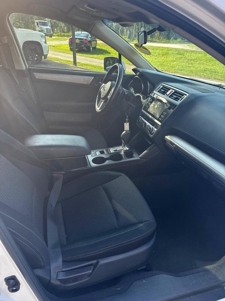 Subaru Outback 4dr Wgn 2.5i Premium PZEV 2016