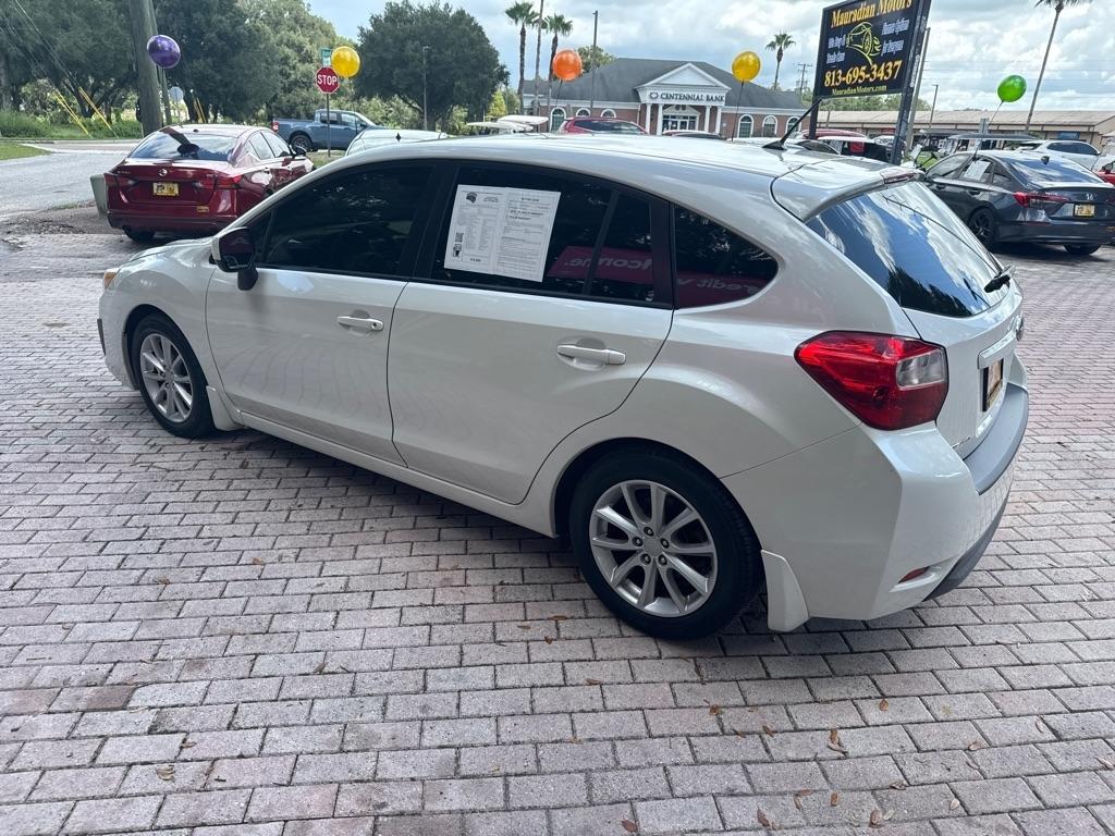 Subaru Impreza Wagon 5dr Auto 2.0i Premium 2013