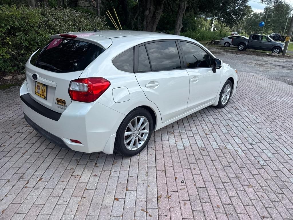 Subaru Impreza Wagon 5dr Auto 2.0i Premium 2013