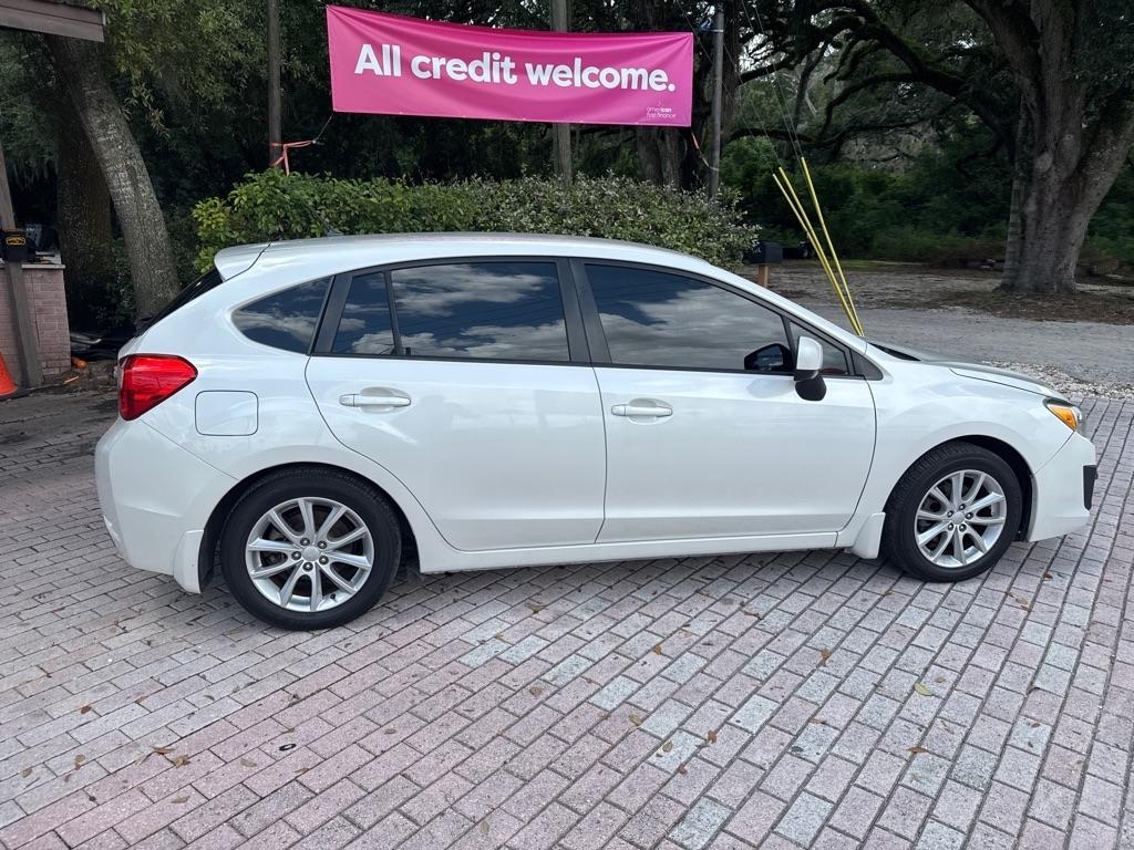 Subaru Impreza Wagon 5dr Auto 2.0i Premium 2013