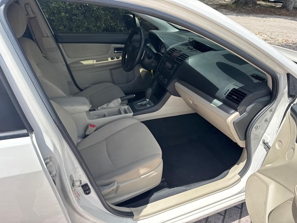 Subaru Impreza Wagon 5dr Auto 2.0i Premium 2013