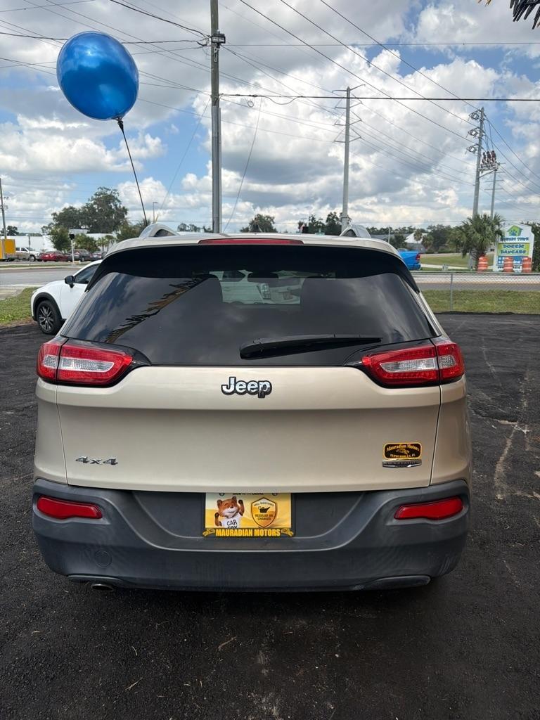 Jeep Cherokee 4WD 4dr Latitude 2014