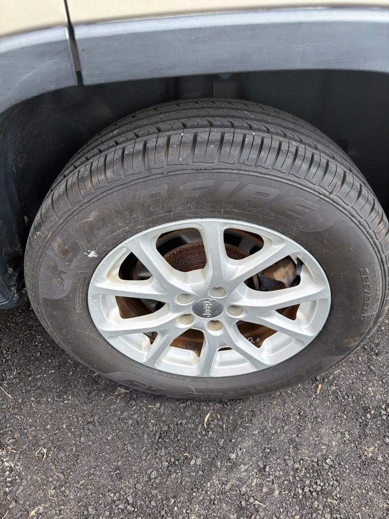 Jeep Cherokee 4WD 4dr Latitude 2014