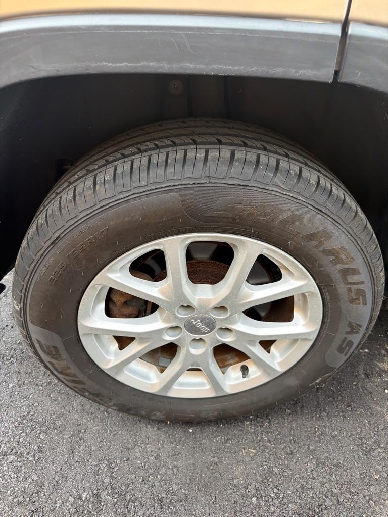 Jeep Cherokee 4WD 4dr Latitude 2014