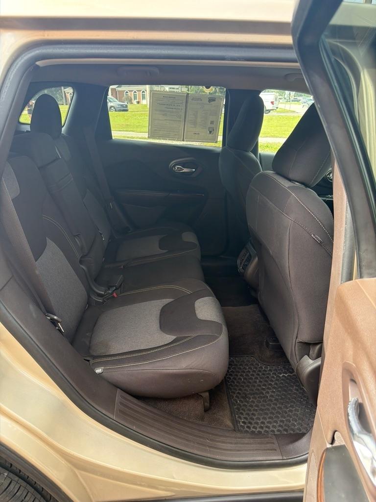 Jeep Cherokee 4WD 4dr Latitude 2014