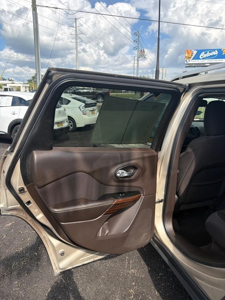 Jeep Cherokee 4WD 4dr Latitude 2014