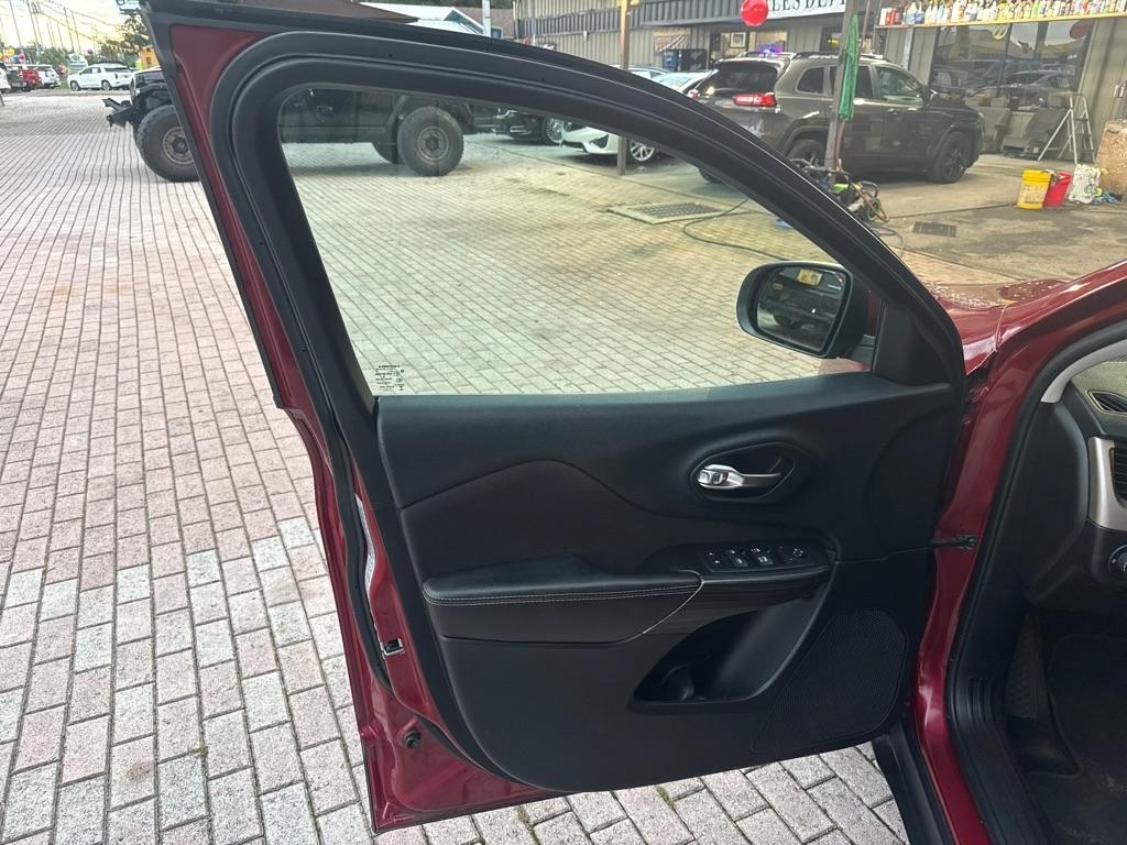 Jeep Cherokee FWD 4dr Latitude 2015