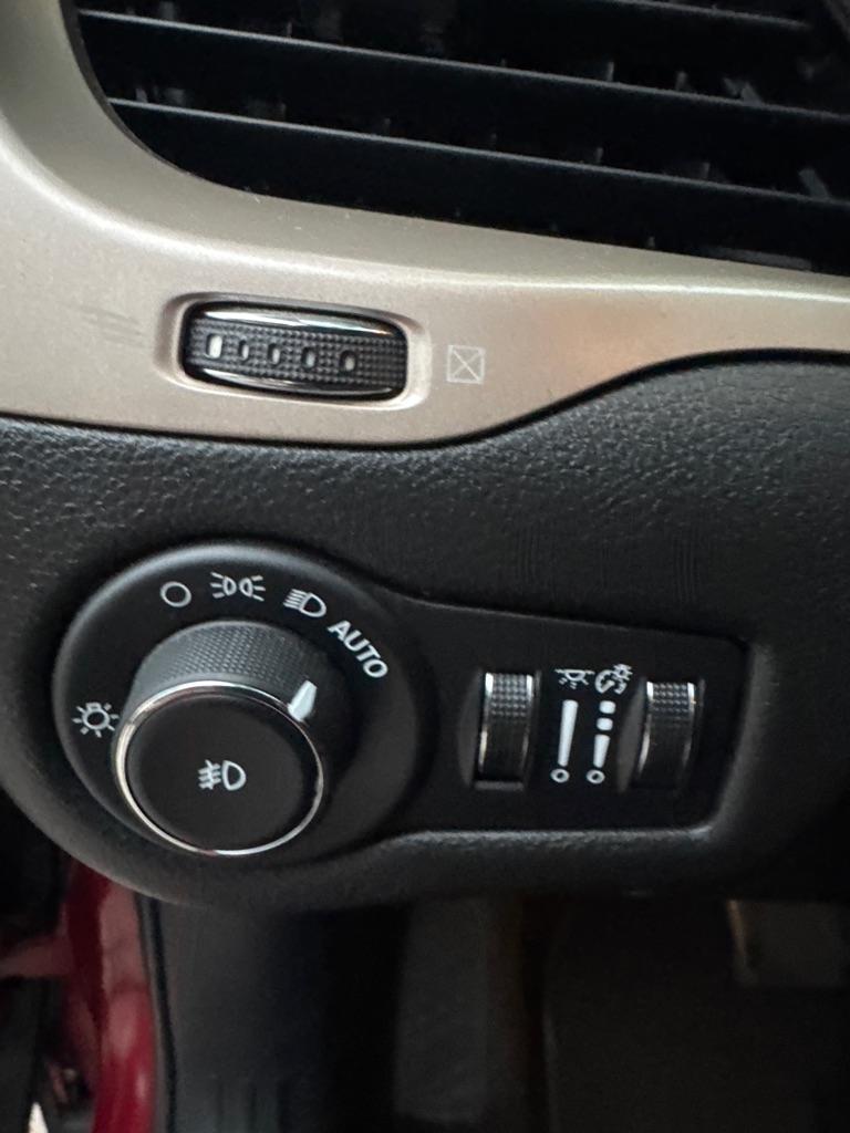 Jeep Cherokee FWD 4dr Latitude 2015
