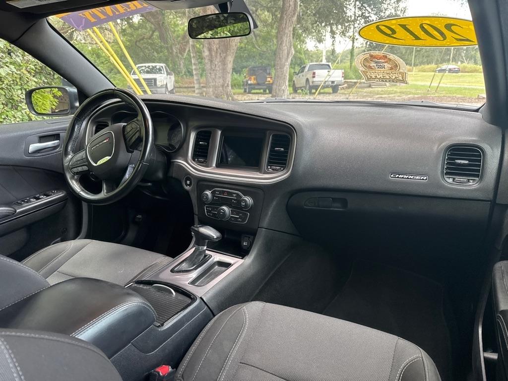 Dodge Charger SXT RWD 2019