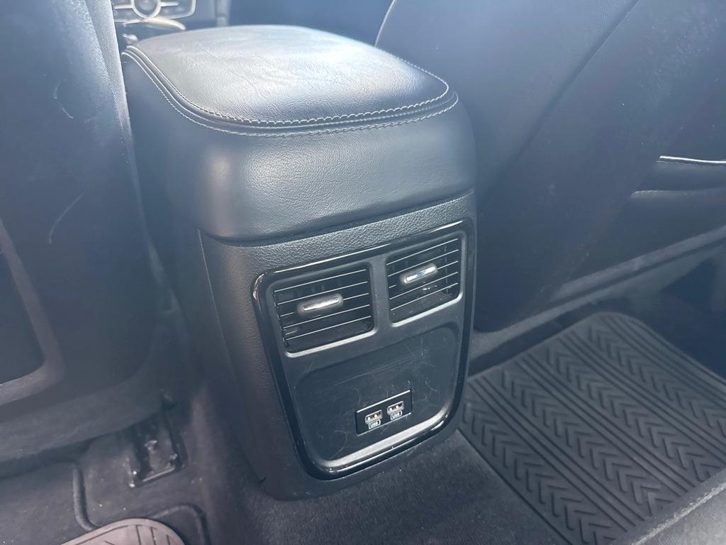 Dodge Charger SXT RWD 2019