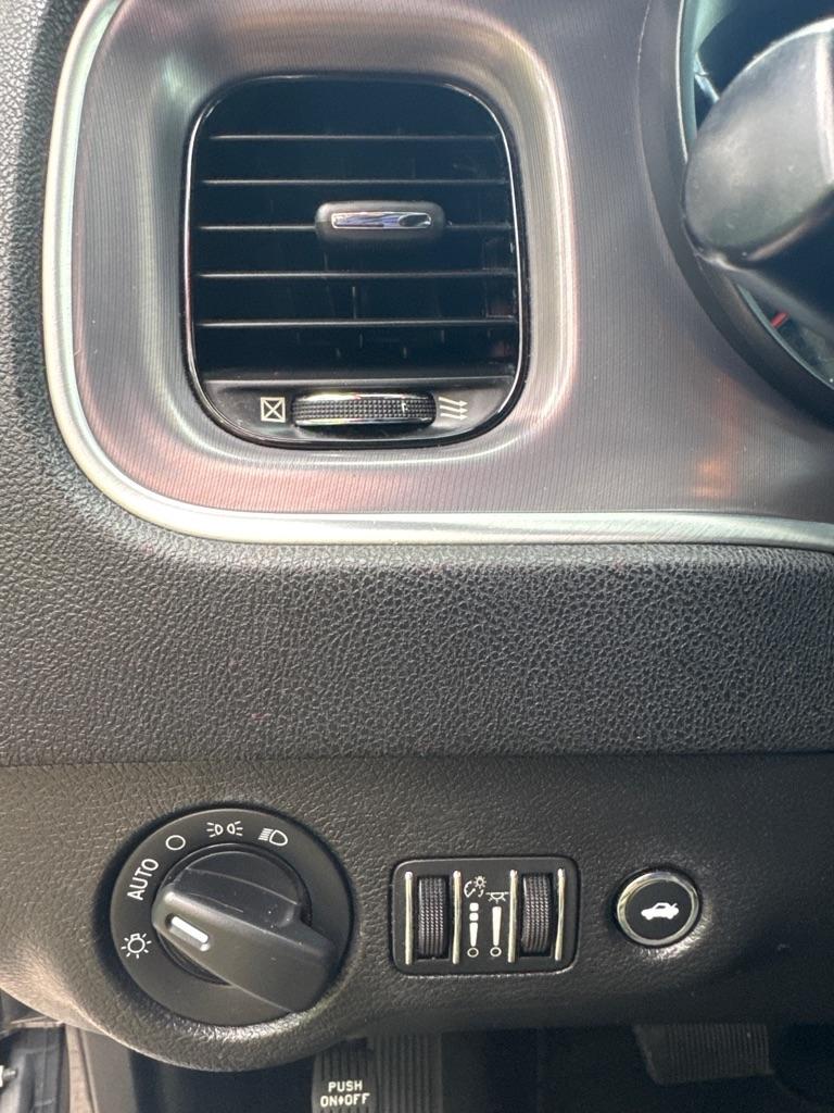 Dodge Charger SXT RWD 2019