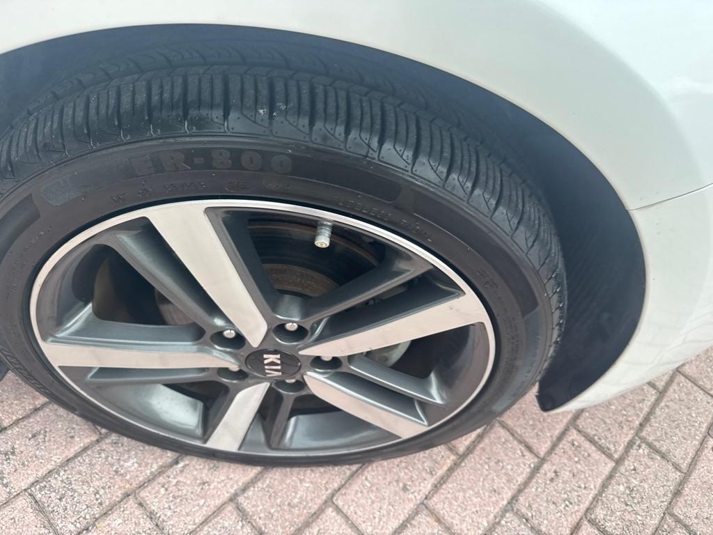 Kia Forte5 EX Auto 2017