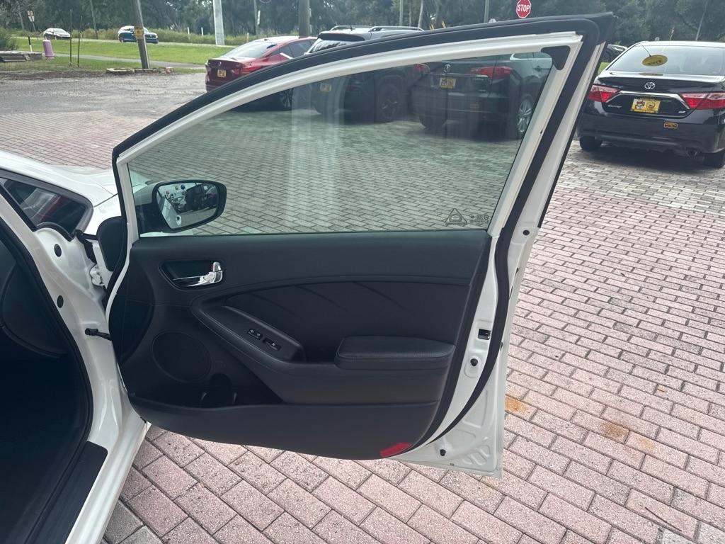 Kia Forte5 EX Auto 2017