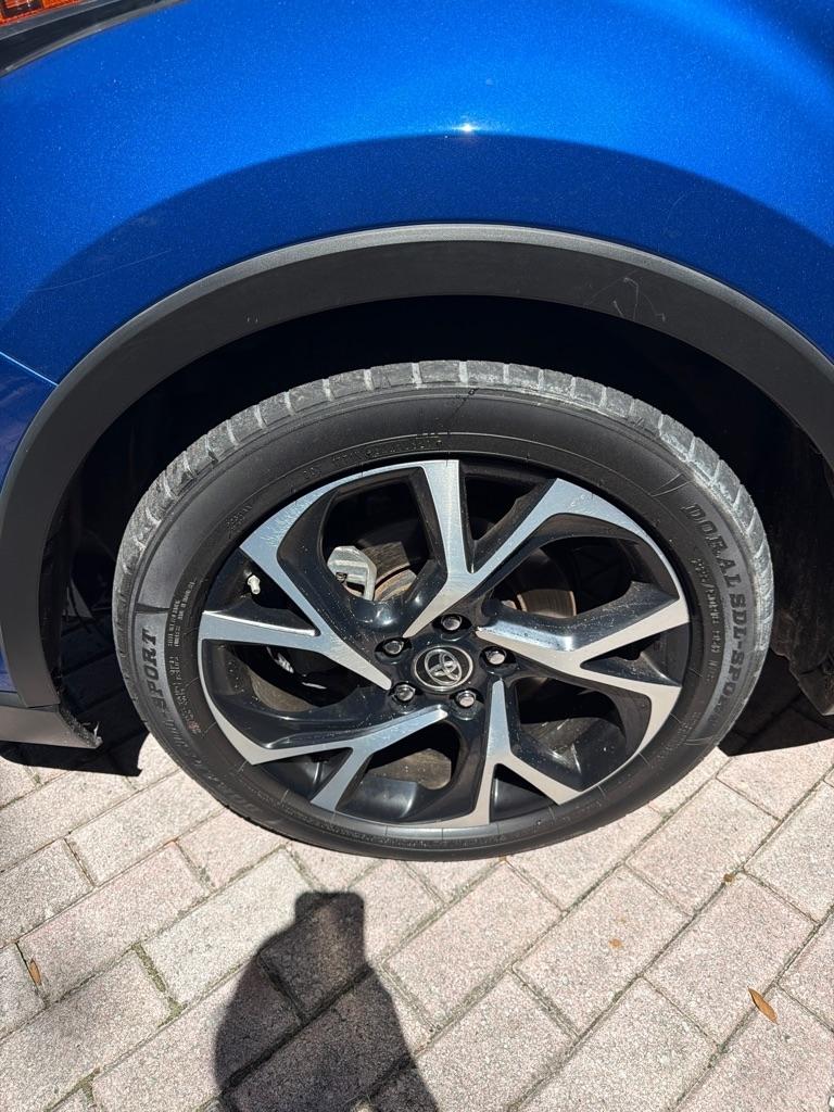 Toyota C-HR XLE FWD (Natl) 2018