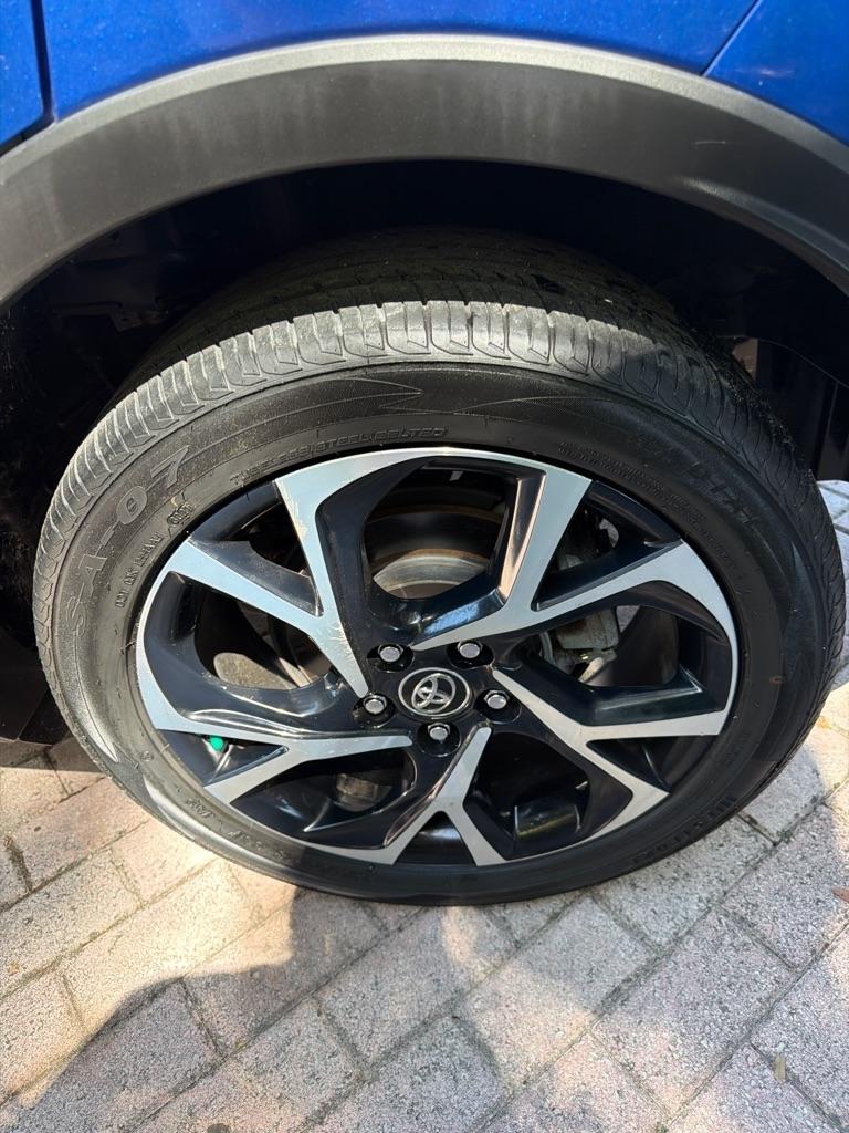 Toyota C-HR XLE FWD (Natl) 2018