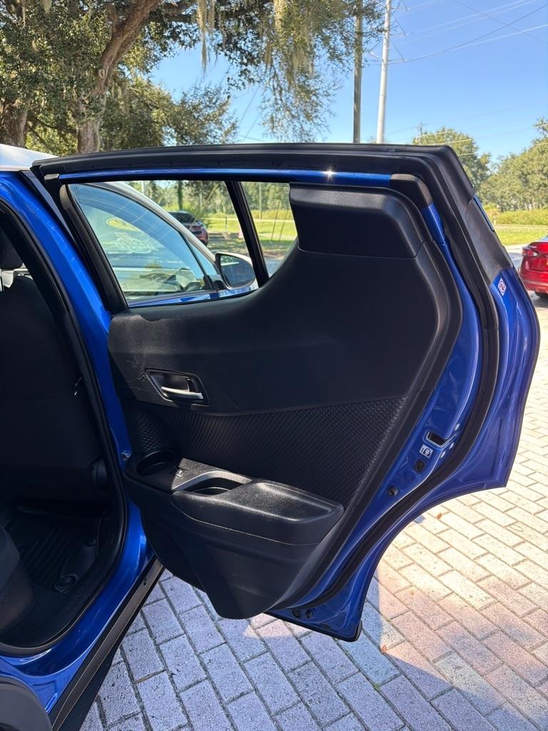 Toyota C-HR XLE FWD (Natl) 2018