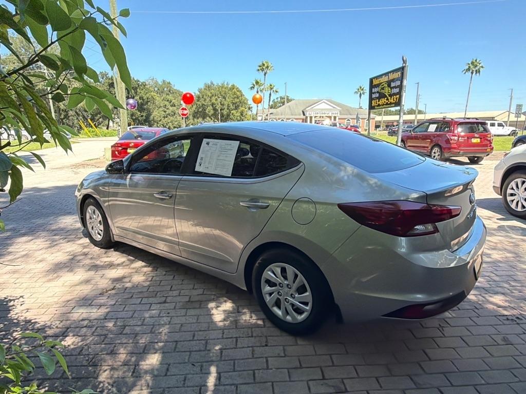 Hyundai Elantra SE IVT 2020