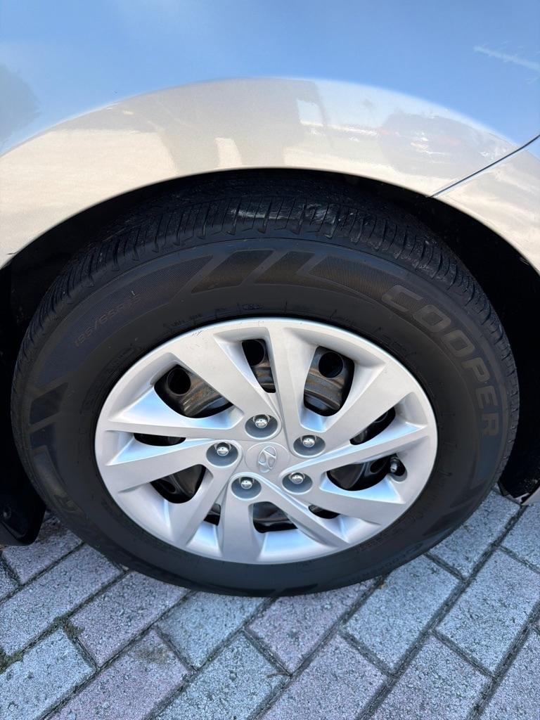 Hyundai Elantra SE IVT 2020