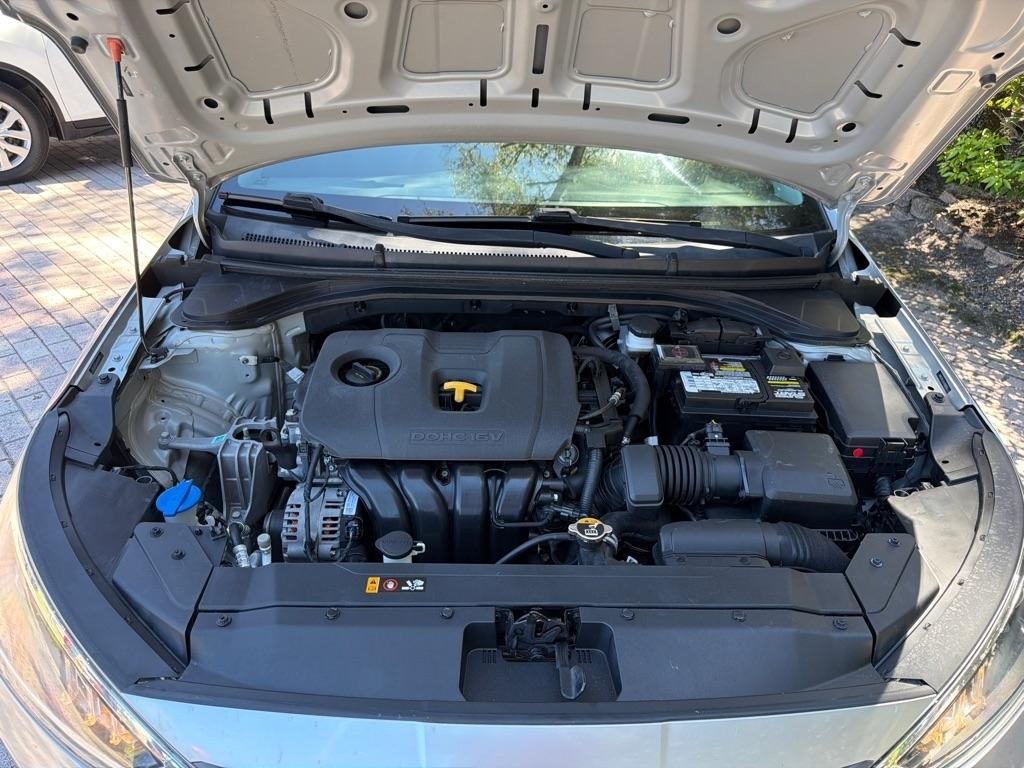 Hyundai Elantra SE IVT 2020