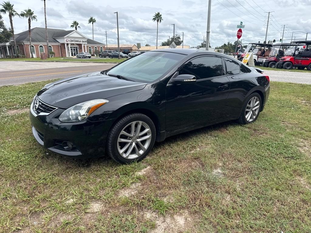 Nissan Altima 2dr Cpe V6 CVT 3.5 SR 2012