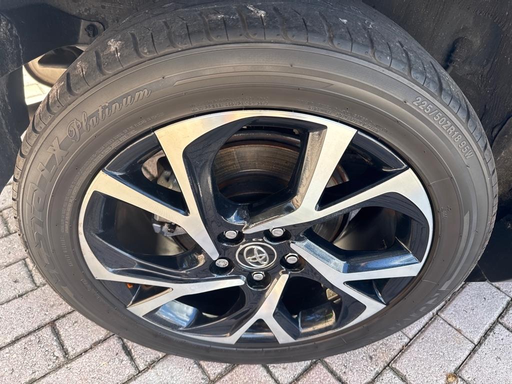 Toyota C-HR Limited FWD (Natl) 2019