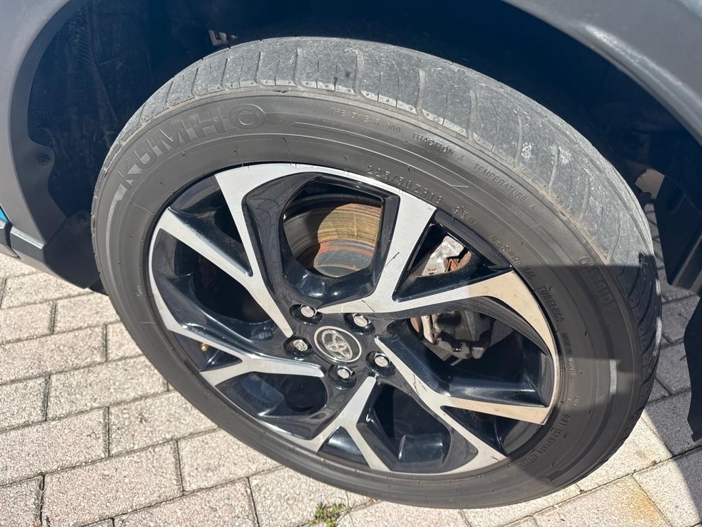 Toyota C-HR Limited FWD (Natl) 2019