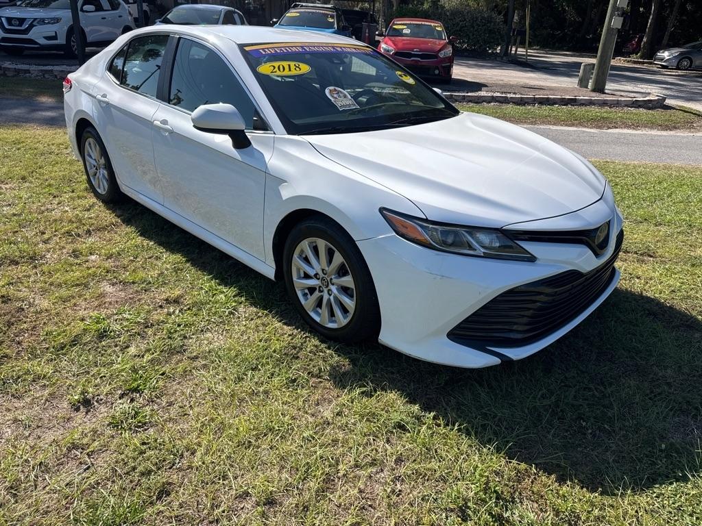 Toyota Camry XLE Auto (Natl) 2018