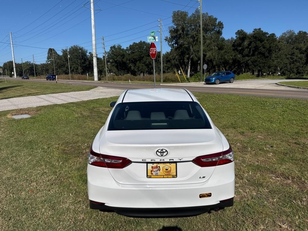 Toyota Camry XLE Auto (Natl) 2018