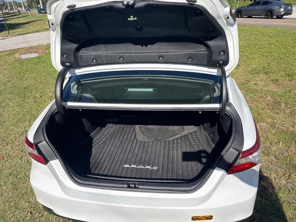 Toyota Camry XLE Auto (Natl) 2018