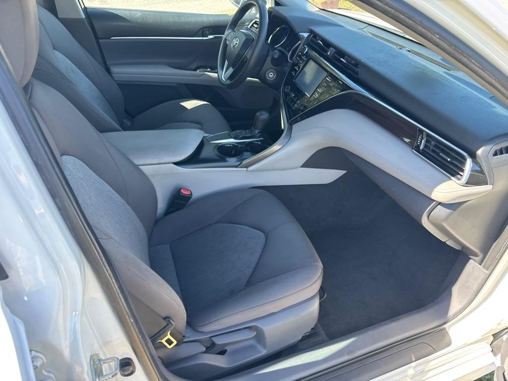 Toyota Camry XLE Auto (Natl) 2018
