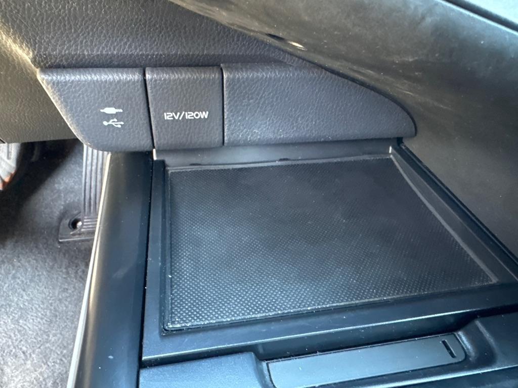 Toyota Camry XLE Auto (Natl) 2018