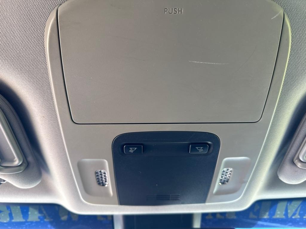 Toyota Camry XLE Auto (Natl) 2018