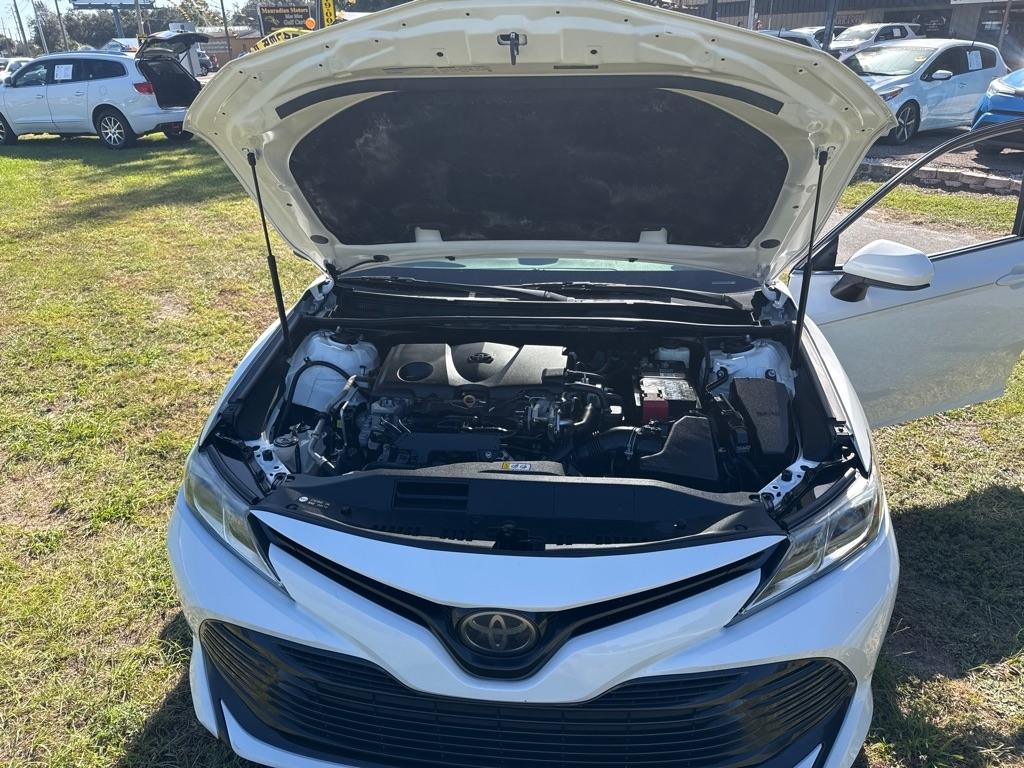 Toyota Camry XLE Auto (Natl) 2018