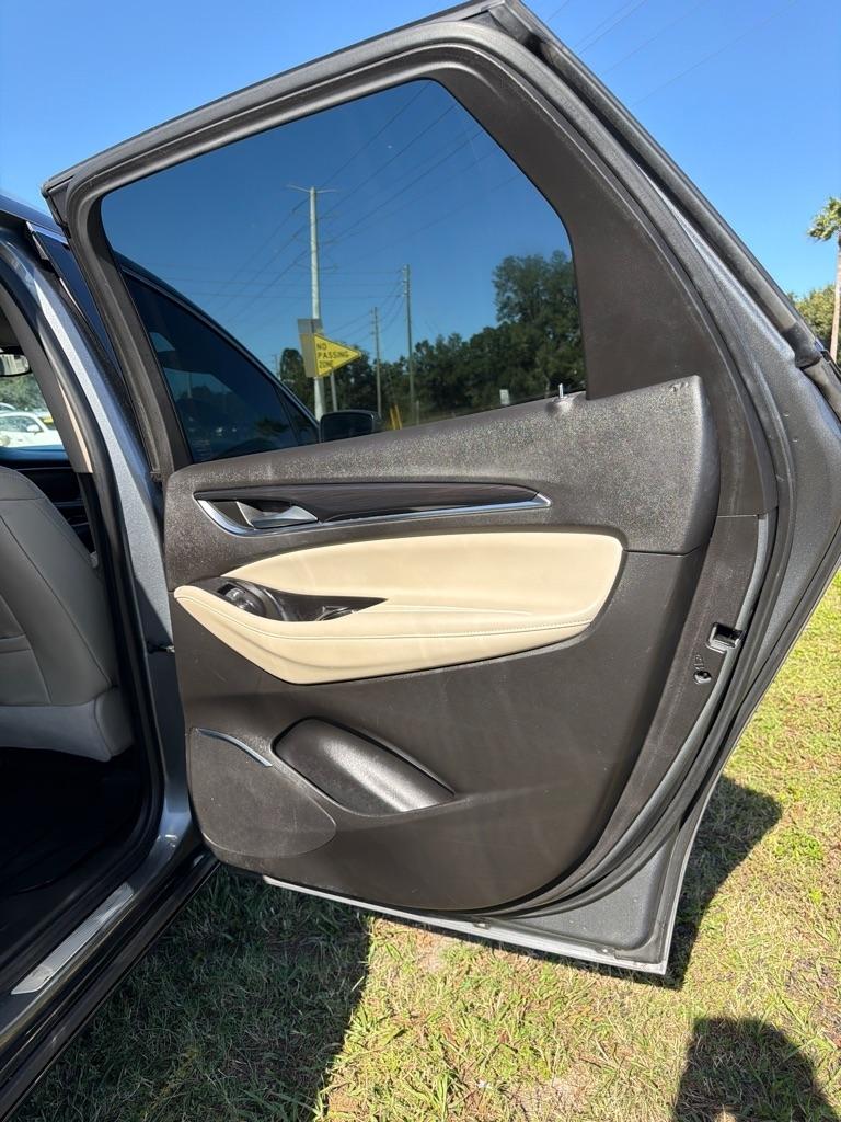 Buick Enclave AWD 4dr Essence 2019