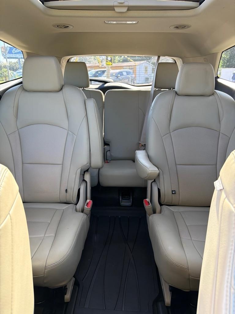 Buick Enclave AWD 4dr Essence 2019