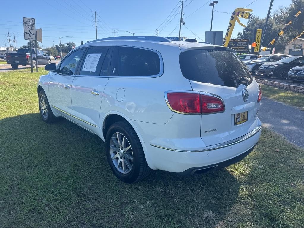 Buick Enclave FWD 4dr Leather 2017